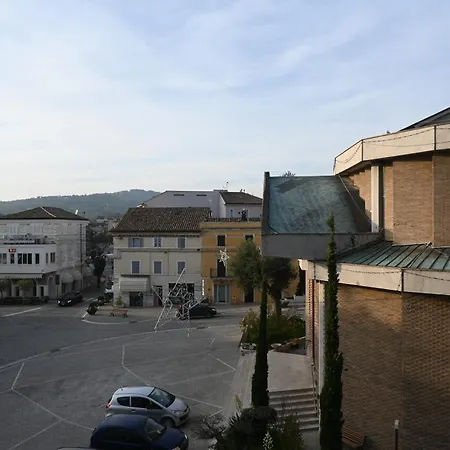 N139 - Numana, Trilocale In Centro A 200 Mt Dal Mare * Numana