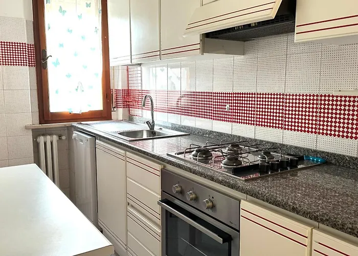 N139 - Numana, Trilocale In Centro A 200 Mt Dal Mare Διαμέρισμα Numana